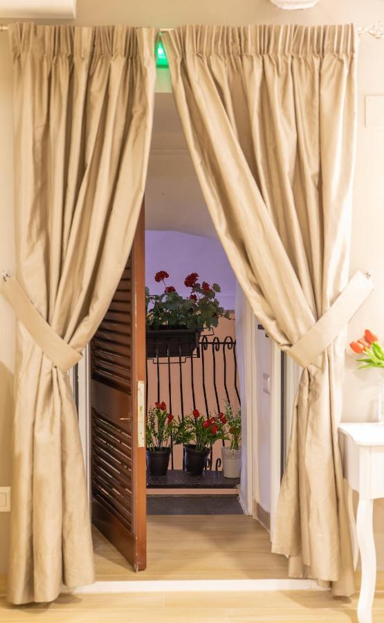 Reginella Duomo Apartment نابولي المظهر الخارجي الصورة
