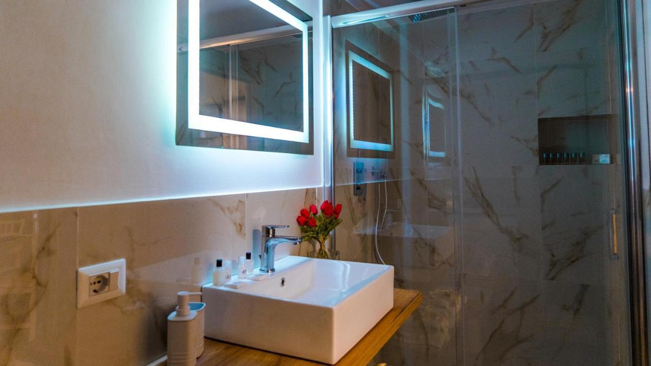 Reginella Duomo Apartment نابولي المظهر الخارجي الصورة